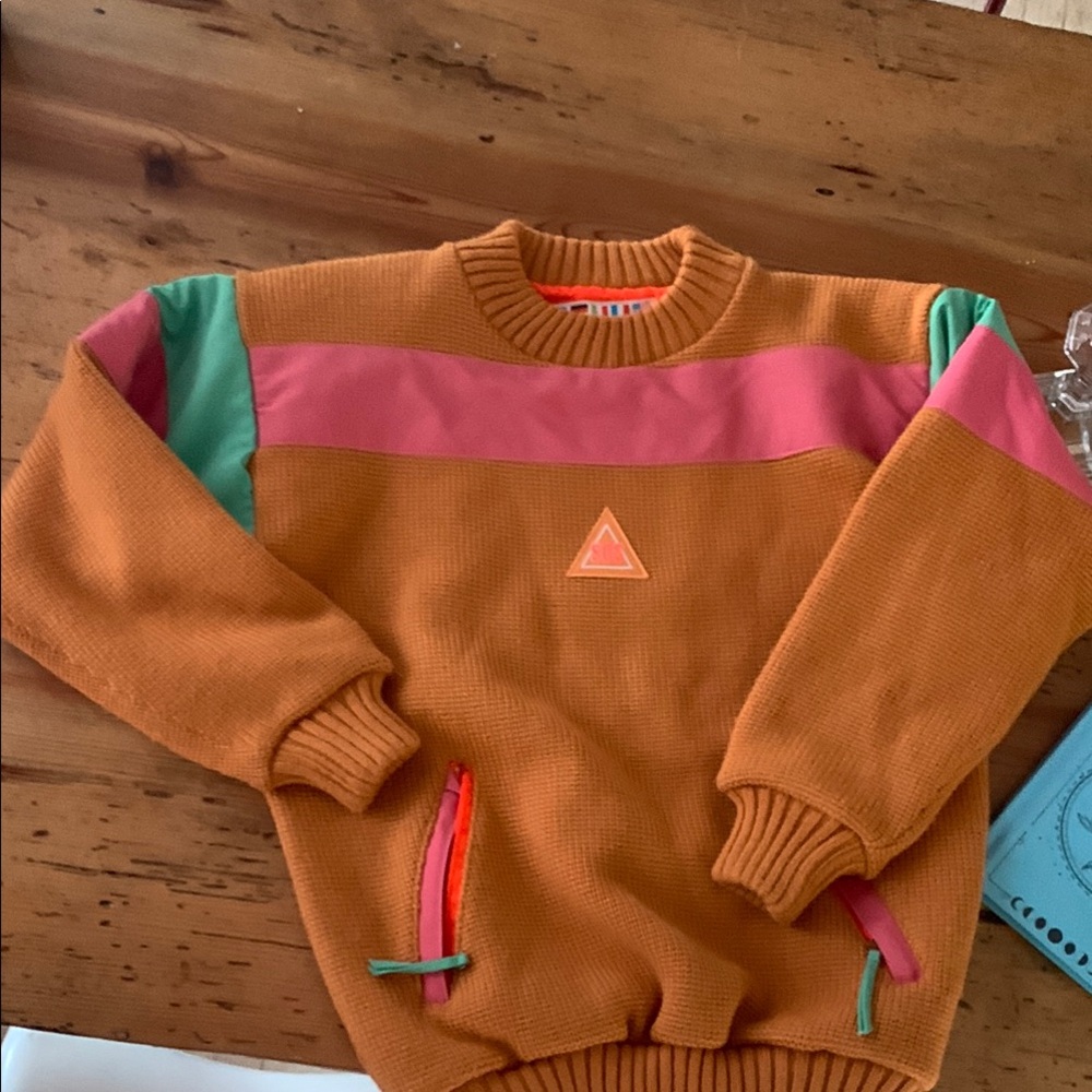 SOS sportswear of Sweden vintage sweater. Style worn by model in ads. Size S